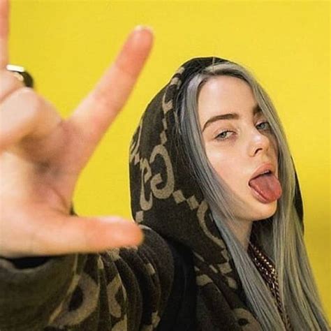 billie eilish traje de baño|Billie Eilish aprovechó el verano y marcó tendencia。